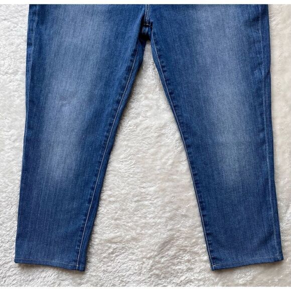 7 For All Mankind 7FAM Josefina Slim Boyfriend Mid Rise Crop in Formosa, Size 32 - Picture 13 of 16